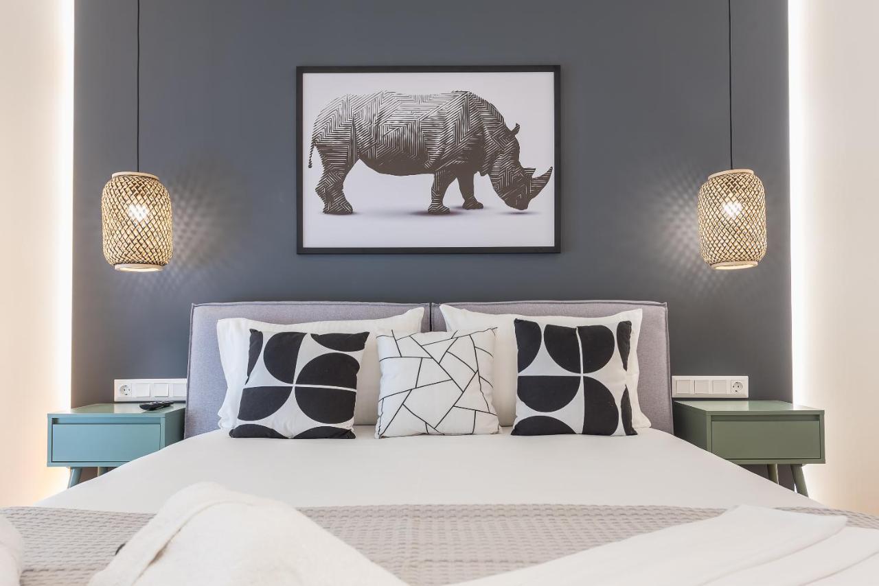 Chic And Comfort Home In Central アテネ エクステリア 写真