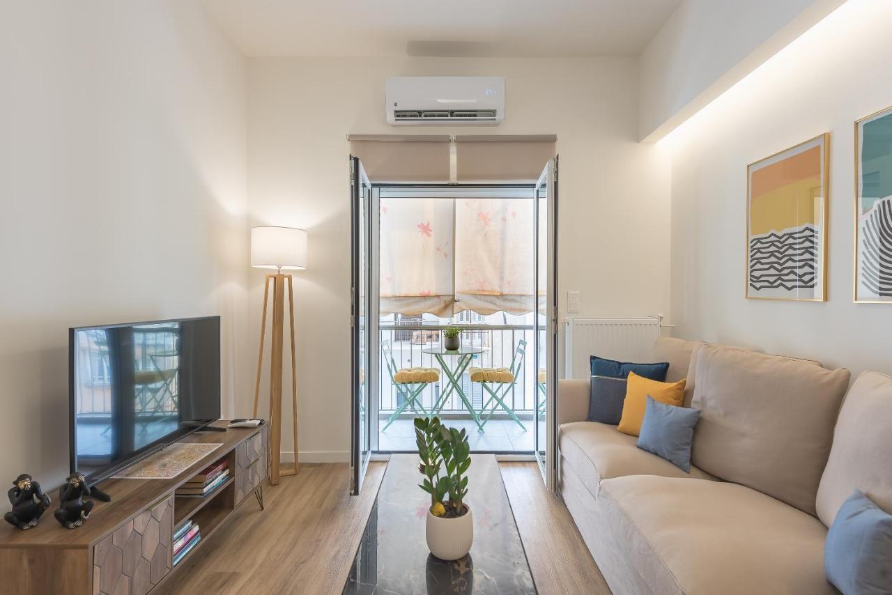 Chic And Comfort Home In Central アテネ エクステリア 写真