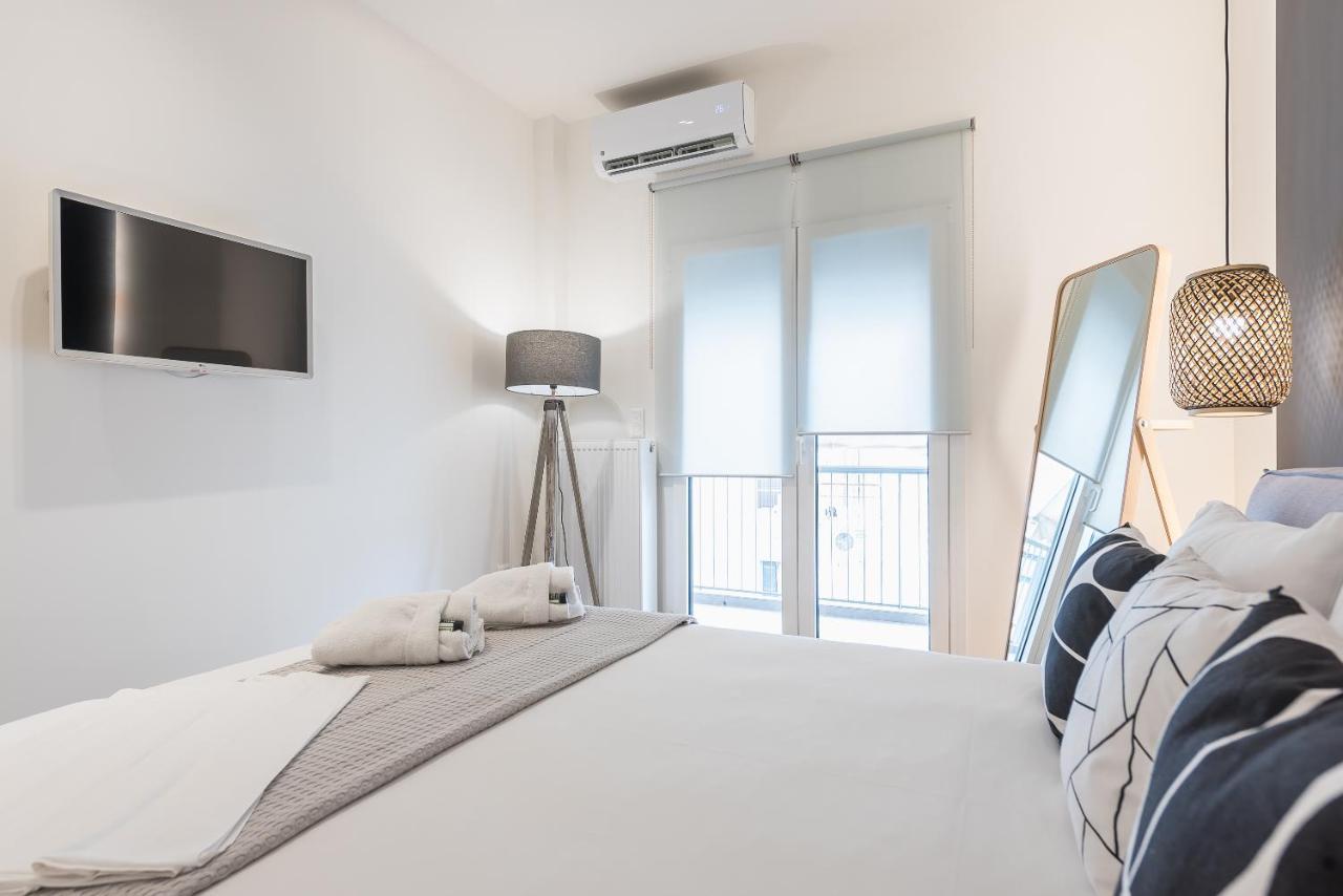 Chic And Comfort Home In Central アテネ エクステリア 写真