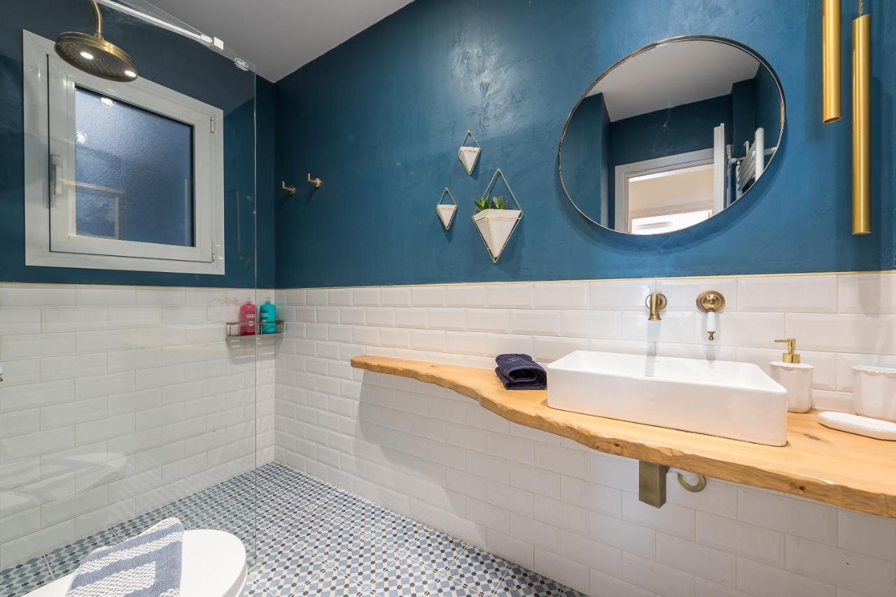 Chic And Comfort Home In Central アテネ エクステリア 写真