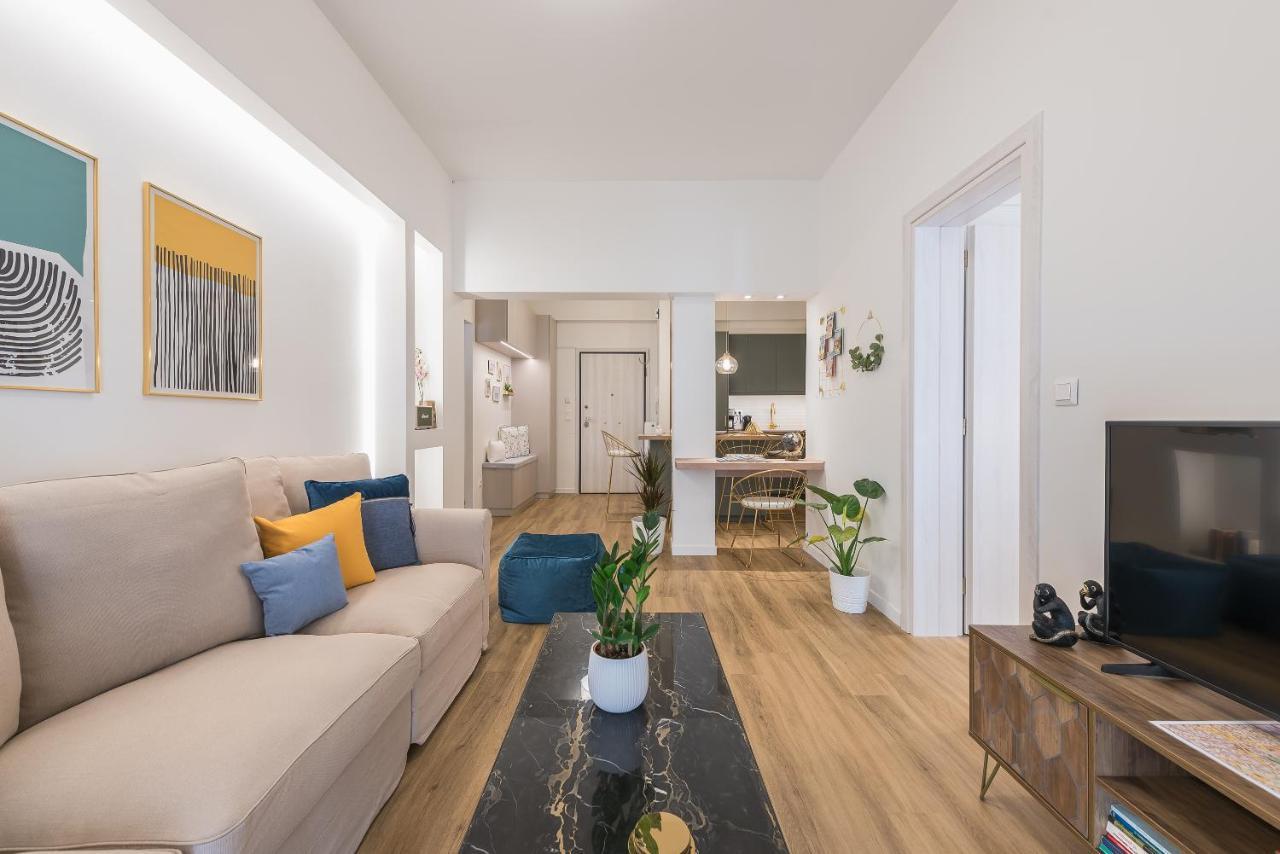 Chic And Comfort Home In Central アテネ エクステリア 写真